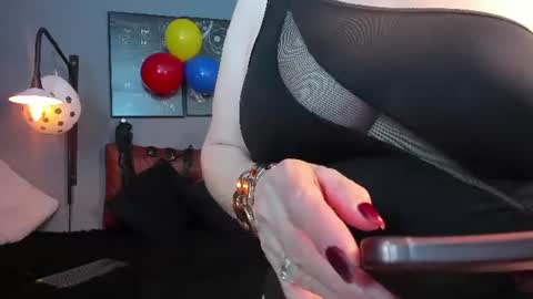Sam online show from 06-18-26, 02:23