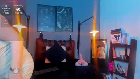 Sam online show from 07-28-26, 02:18