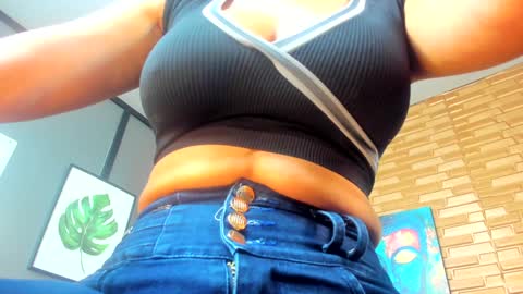 samantha_milfs online show from 01-17-25, 10:00
