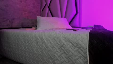 samantha_scottt online show from 10-18-25, 09:10