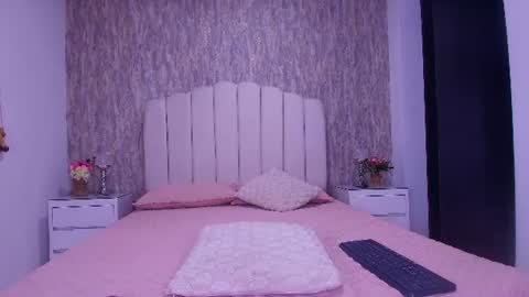 Snapshot of samantha_smitt_ chatting on 07-21-26, 07:16 Samantha online show from 07-21-26, 07:16