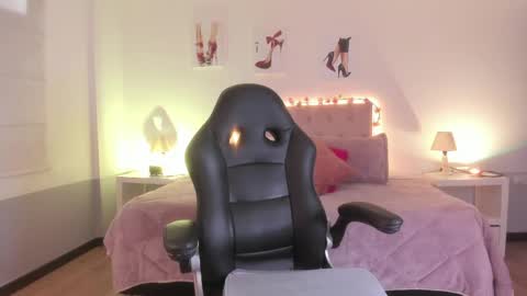 Snapshot of samantha_spike chatting on 05-01-26, 07:51 Samantha online show from 05-01-26, 07:51