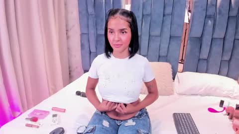 Samantha online show from 02-18-26, 05:03