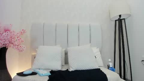 . Samantha  . online show from 08-03-26, 12:43