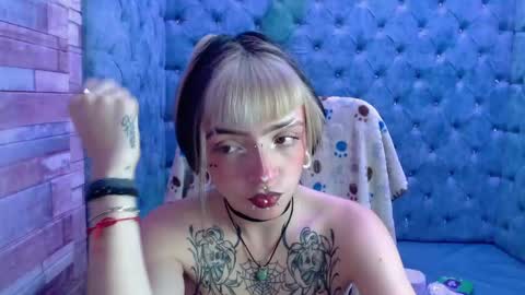 Samantha Smitth online show from 10-16-25, 04:13