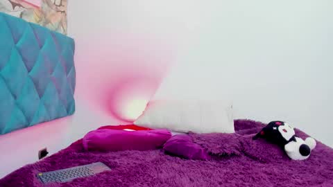 Samantha online show from 03-24-26, 03:22