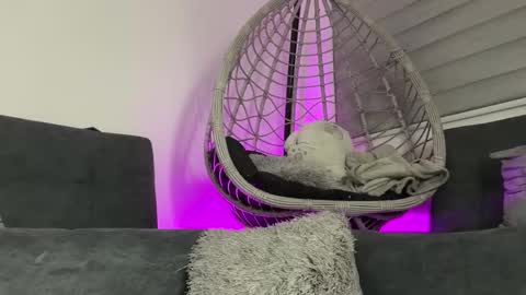 Samantha Bernardo online show from 05-31-26, 04:20