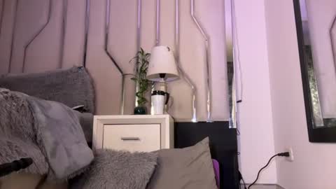 Samantha Bernardo online show from 06-14-26, 05:42