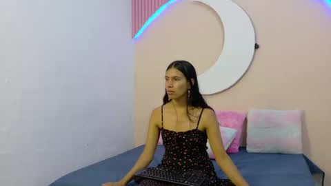 Snapshot of samanthalaurent chatting on 07-14-26, 02:05 samanthalaurent online show from 07-14-26, 02:05