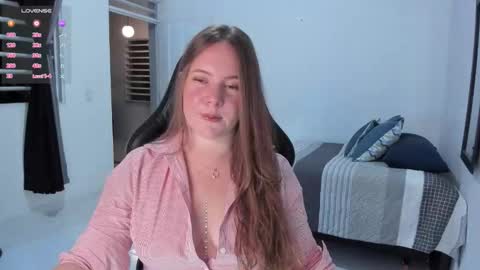 Snapshot of samanthaleon chatting on 12-22-25, 03:58 Samantha samy online show from 12-22-25, 03:58