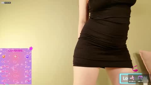 Snapshot of samanthaloves469902 chatting on 02-19-25, 11:06 Samanthaxoxo online show from 02-19-25, 11:06