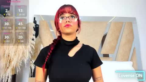 Snapshot of samanthalyx chatting on 03-12-25, 11:31 Samantha online show from 03-12-25, 11:31