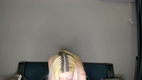 Snapshot of samanthamiasnik1 chatting on 12-23-24, 02:28 Samantha online show from 12-23-24, 02:28