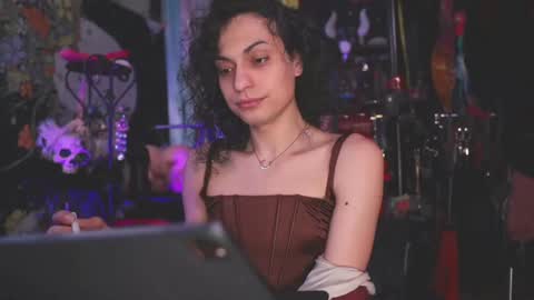 Samantha SayTen online show from 10-24-25, 02:46