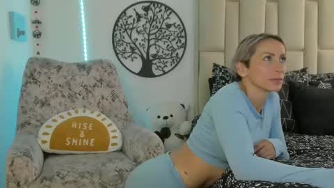 Samixmami online show from 02-02-25, 08:08