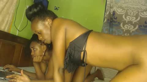 Snapshot of samanthjey chatting on 03-13-26, 08:21 manth online show from 03-13-26, 08:21