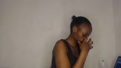 Snapshot of samanthjey chatting on 03-19-26, 09:35 manth online show from 03-19-26, 09:35