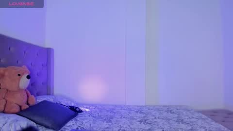 Samara is my name a pleasure delighted that you are here leave your thumb up it is important to me online show from 02-15-26, 03:36