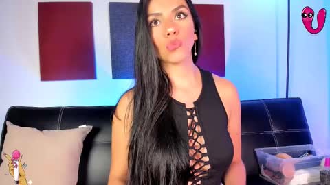 Snapshot of samara_kim chatting on 02-12-25, 09:22 SAMARA online show from 02-12-25, 09:22