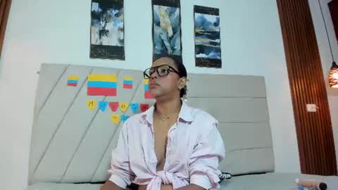 samaraa_smith1 online show from 07-04-26, 12:44