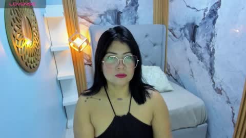 Snapshot of samaralee3 chatting on 02-09-26, 12:42 samaralee3 online show from 02-09-26, 12:42