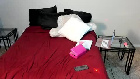 Yaya online show from 02-23-25, 08:22