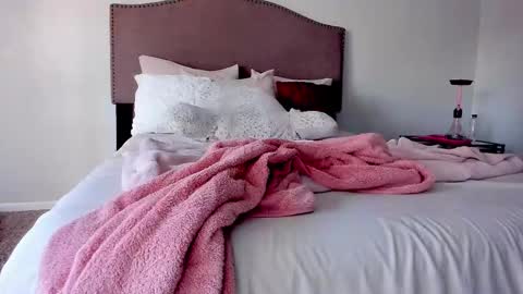 Yaya online show from 10-22-25, 11:04