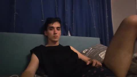 Snapshot of samcumtv chatting on 10-15-25, 06:41 multitooman online show from 10-15-25, 06:41