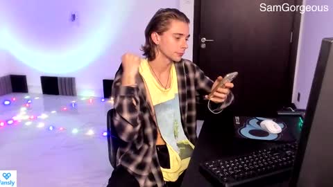 Snapshot of samgorgeous chatting on 03-03-25, 12:27 Fansly - Top4fans online show from 03-03-25, 12:27