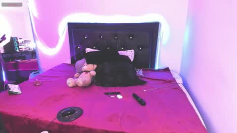 samiacooper25 online show from 11-25-25, 03:06