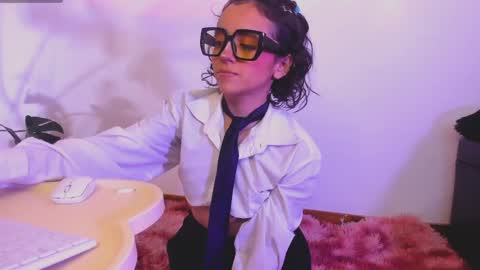 Sam    online show from 12-06-24, 09:02