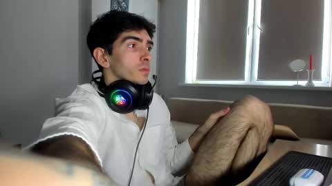 Snapshot of samiliken chatting on 01-14-26, 10:43 Sam online show from 01-14-26, 10:43