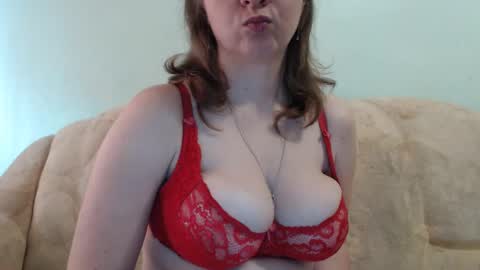 Snapshot of samiliya chatting on 01-29-25, 10:48 samiliya online show from 01-29-25, 10:48