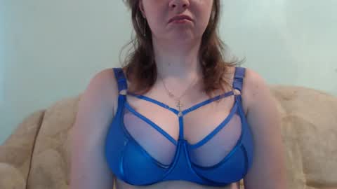 Snapshot of samiliya chatting on 03-12-25, 11:09 samiliya online show from 03-12-25, 11:09