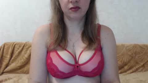 Snapshot of samiliya chatting on 10-12-25, 01:21 samiliya online show from 10-12-25, 01:21