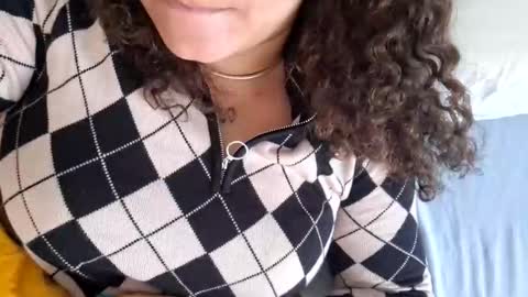 Snapshot of samira161993 chatting on 10-19-25, 12:39 samira161993 online show from 10-19-25, 12:39