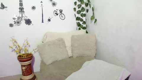 SAMIRA online show from 01-23-25, 10:44