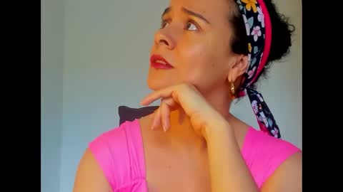 Snapshot of samm_hoti chatting on 09-21-25, 09:27 sam online show from 09-21-25, 09:27