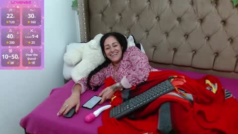 Snapshot of sammantha_sweet chatting on 12-28-24, 07:33 Samantha online show from 12-28-24, 07:33