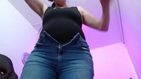 Snapshot of sammantha_sweet chatting on 03-06-25, 08:48 Samantha online show from 03-06-25, 08:48