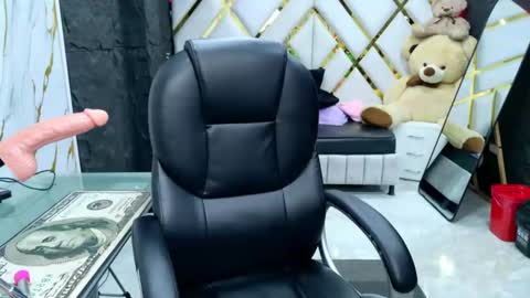 Luisa online show from 03-18-26, 12:19