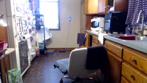 SammieJean online show from 11-16-25, 05:29