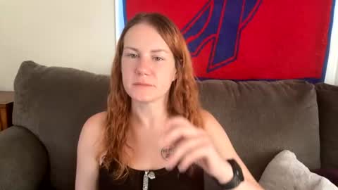 Snapshot of sammieplays chatting on 07-10-26, 06:32 Playful Sammie online show from 07-10-26, 06:32