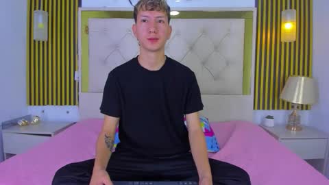 SAMMY online show from 11-25-25, 06:46