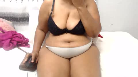 Snapshot of sammyxxx393 chatting on 06-15-26, 06:04 sammyxxx393 online show from 06-15-26, 06:04