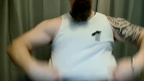 Snapshot of samoanthorn chatting on 01-19-25, 11:45 Samoanthorn online show from 01-19-25, 11:45