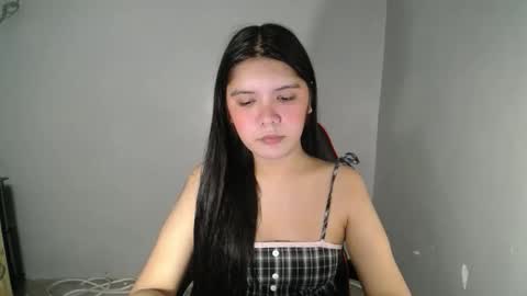 Snapshot of sampaguita_pinayxx chatting on 10-26-25, 11:16 SOFIA online show from 10-26-25, 11:16