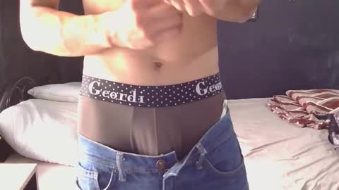 samuel_hills_ii online show from 10-05-25, 07:23