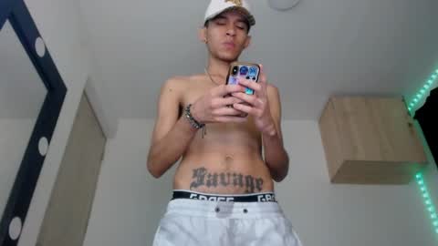 Snapshot of samuel_suarez chatting on 12-03-24, 06:37 online show from 12-03-24, 06:37