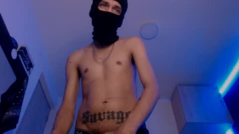 Snapshot of samuel_suarez chatting on 01-27-25, 04:43 online show from 01-27-25, 04:43